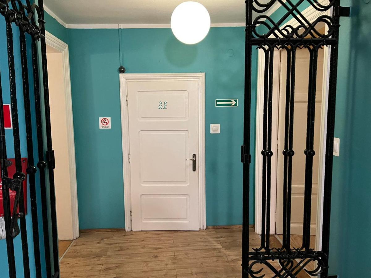 50 People Bis Apartment Krakkó Kültér fotó